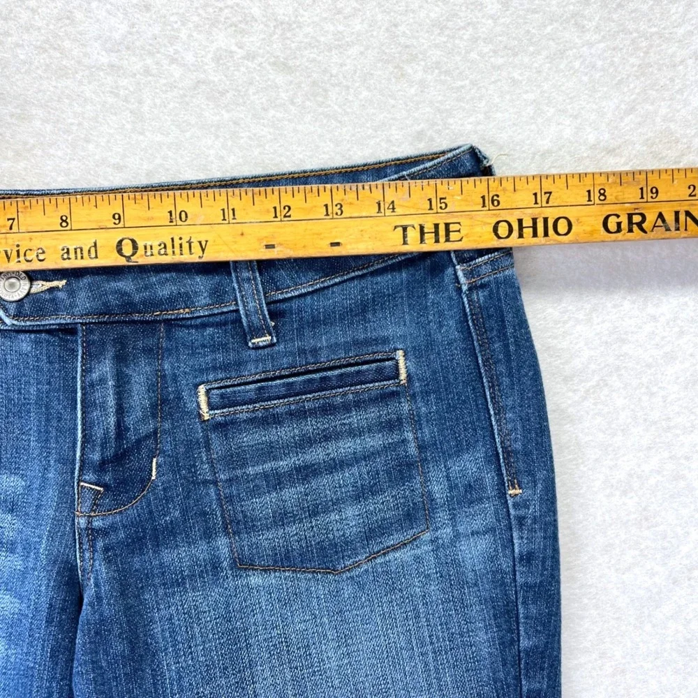 Y2K Low Rise Old Navy The Diva Bermuda Jean Shorts Womens 4 Blue Denim Jorts